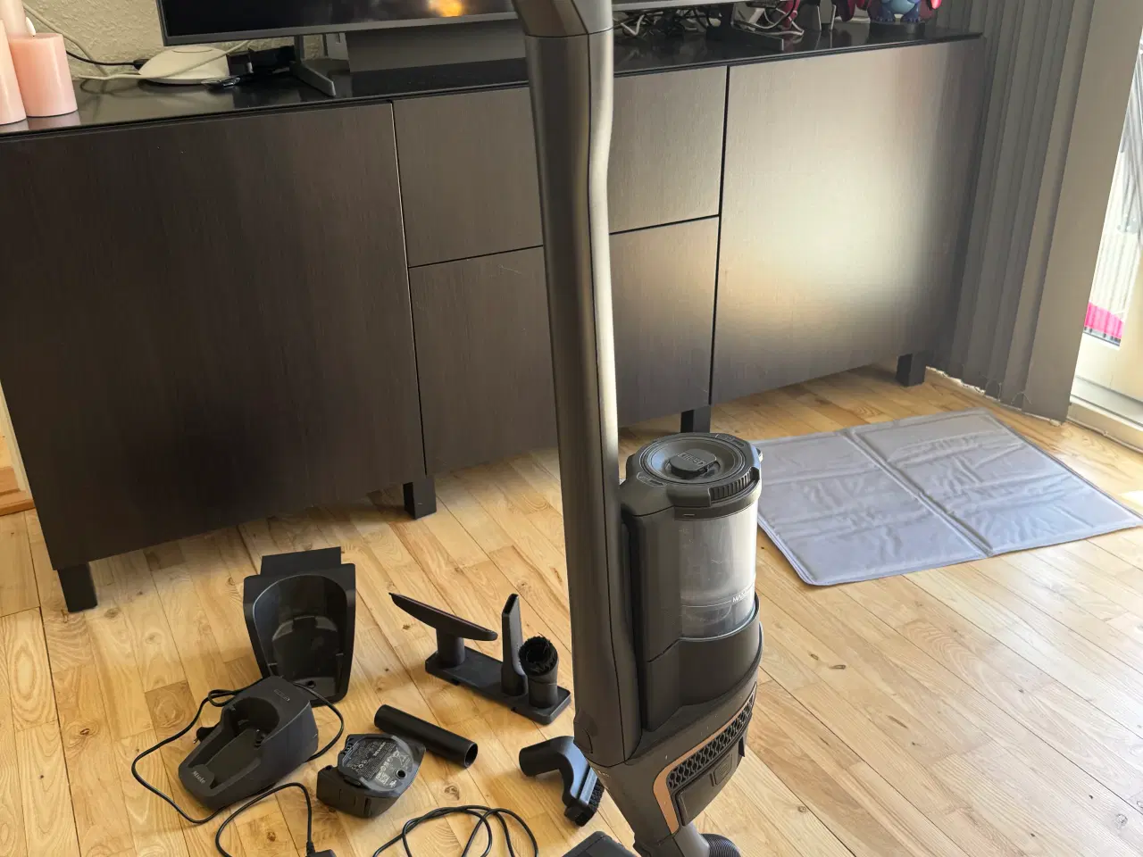 Billede 4 - Miele ledningsfristøvsuger 