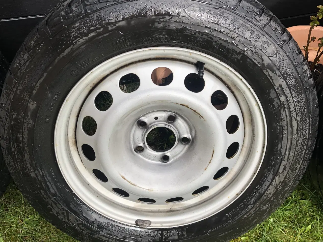 Billede 4 - Sommerdæk siddet på Peugeot Expert