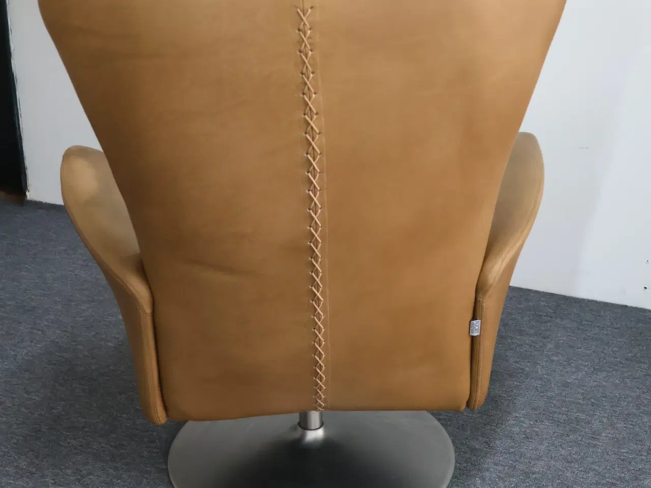 Billede 9 -  2 Stk Hjort Knudsen lænestole i lys Cognac/beige 