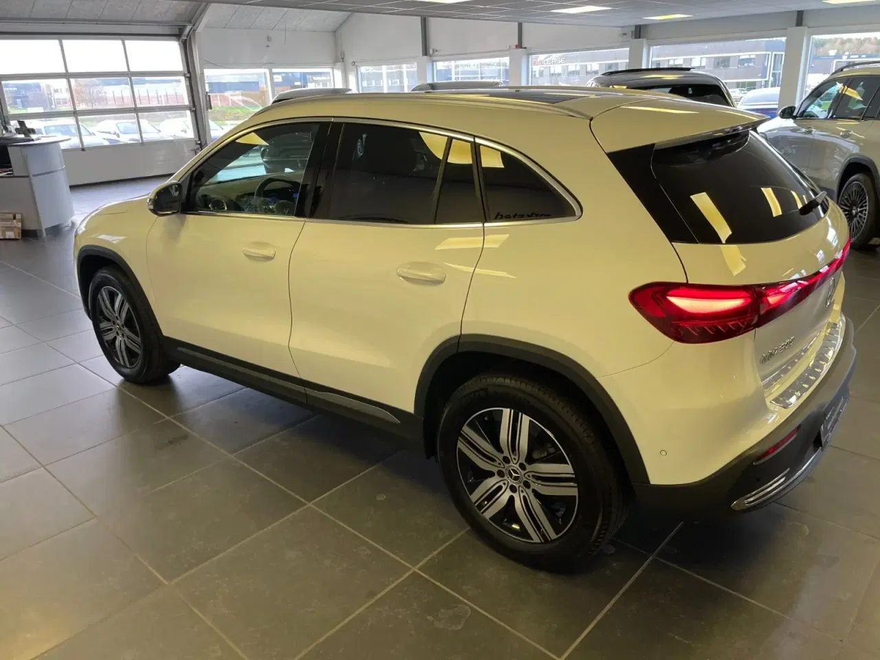 Billede 8 - Mercedes EQA300 Progressive 4Matic