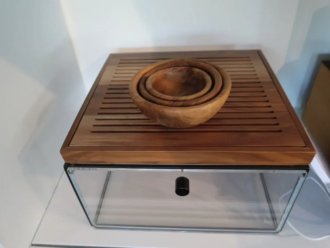 Billede 2 - Buffetdisplays, LED-lys SIRUS med opladestation m.m.