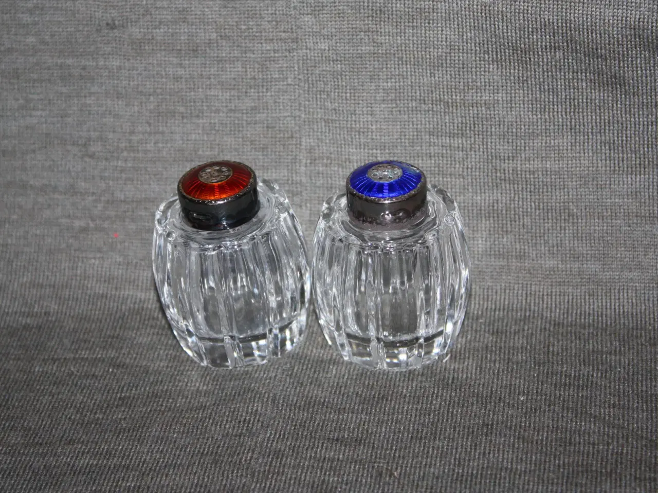 Billede 1 - Salt- og peberbøsser MEKA med sterling sølv