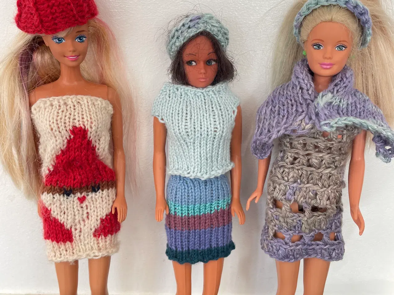 Billede 1 - Barbie tøj - hæklet / strikket sæt tøj til Barbie