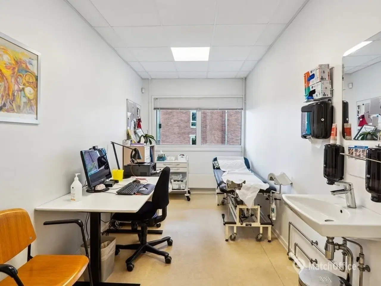 Billede 5 - Kliniklejemål lige ved Hundige Station og Waves