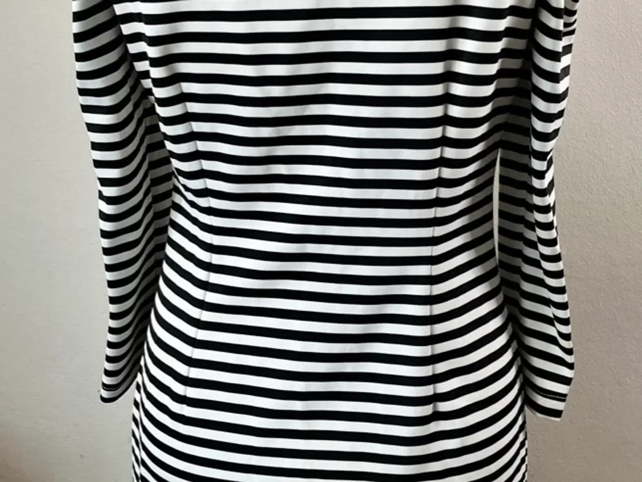 Billede 5 - SportMax, stribet kjole, str 32