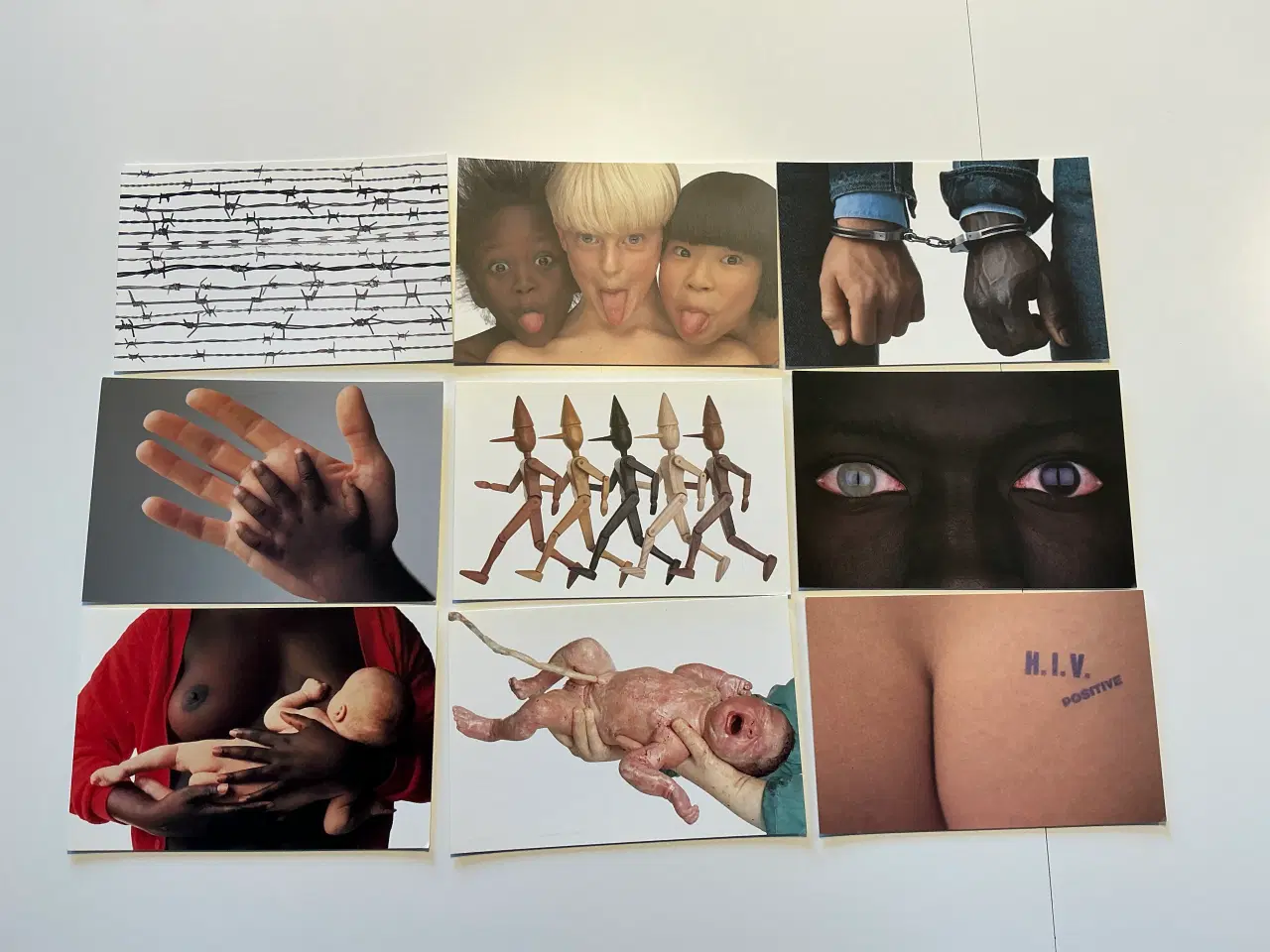 Billede 4 - 18 Postkort - United Colors of Benetton