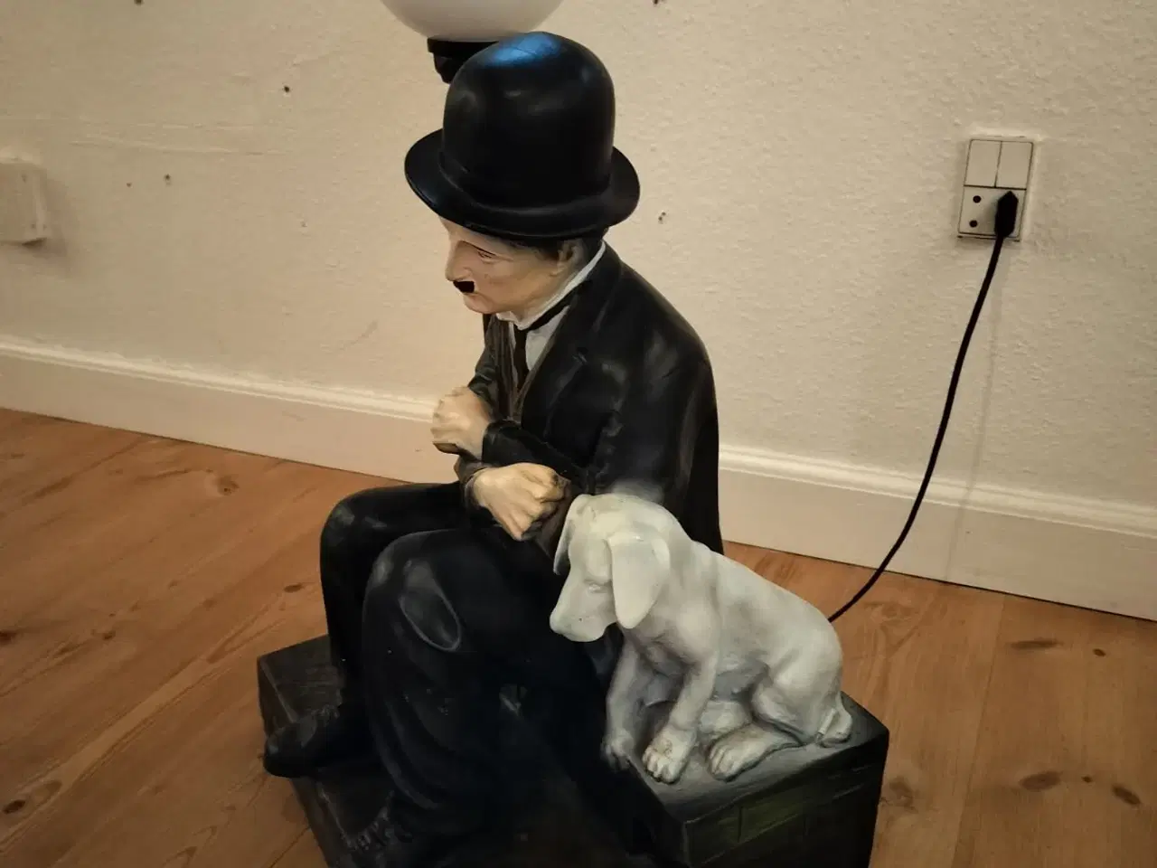 Billede 3 - Charlie med hund lampe 