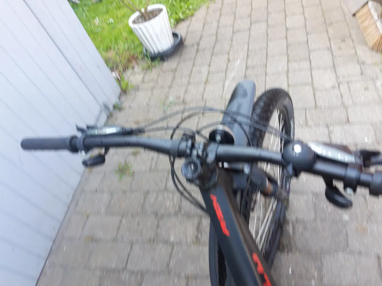 Billede 3 - Specialized Mountainbike med 16 gear og 27.5" hjul