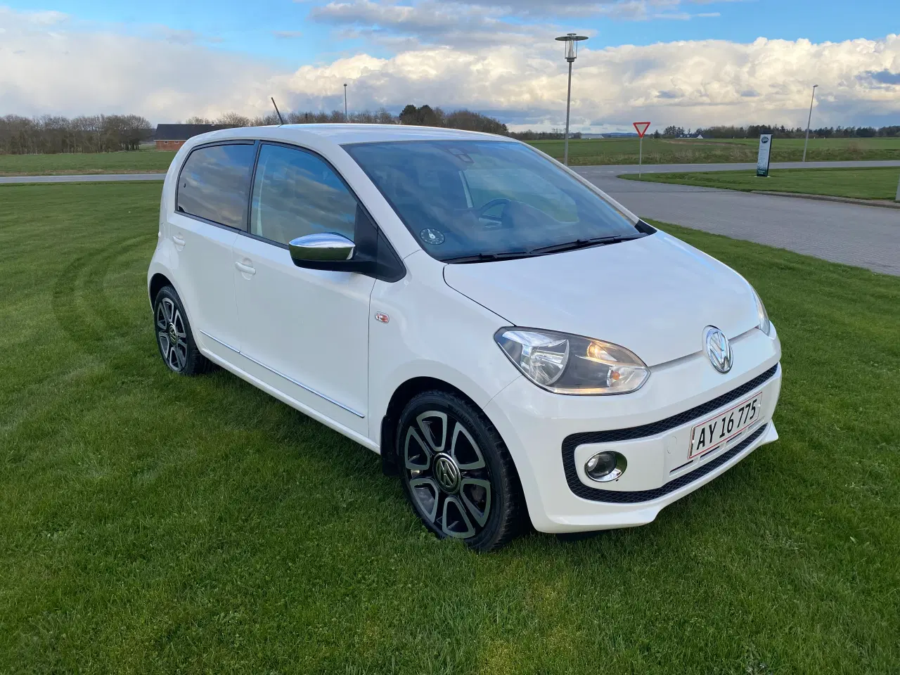 Billede 2 - Vw up 2016 124000km