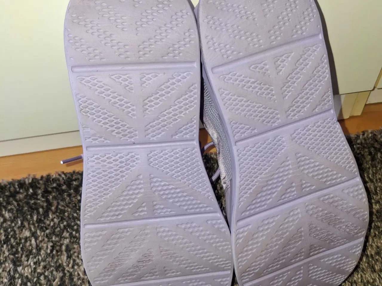 Billede 6 - Lyslilla Sneakers str.39