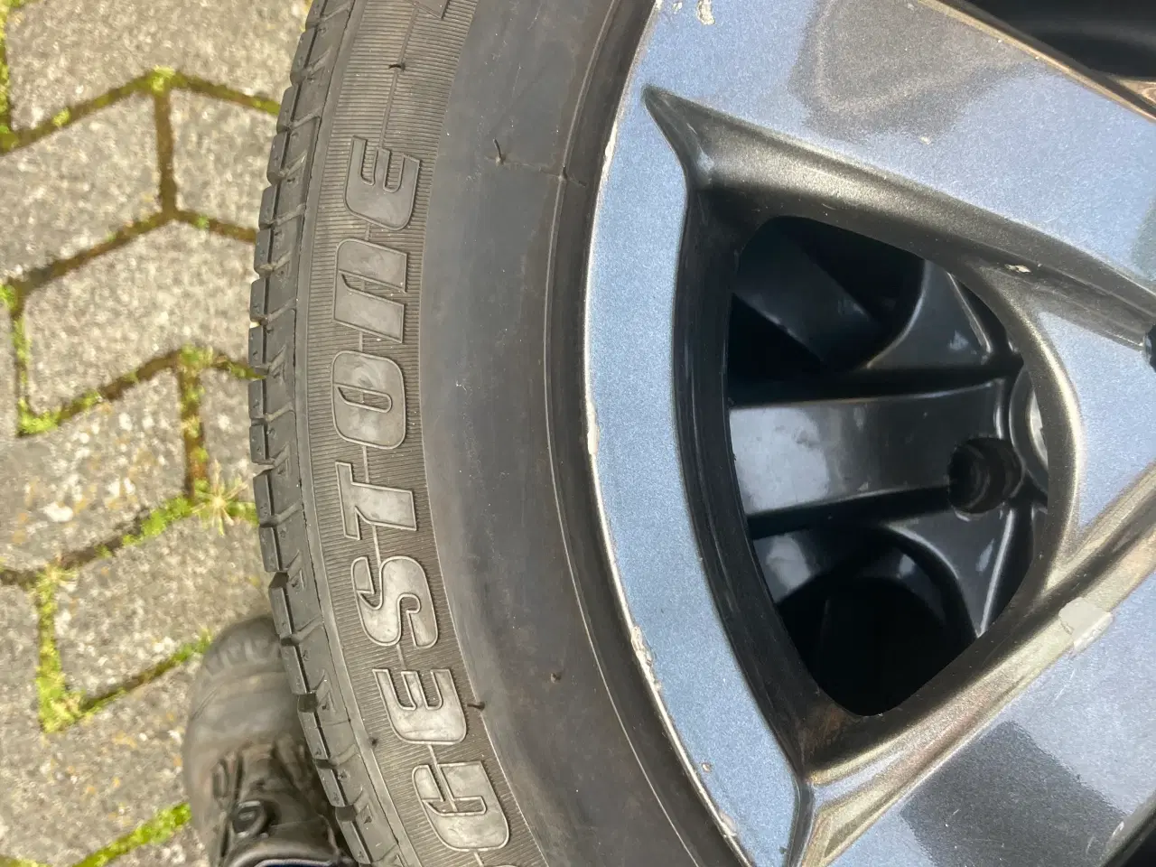 Billede 4 - Sommerdæk med alufælge 