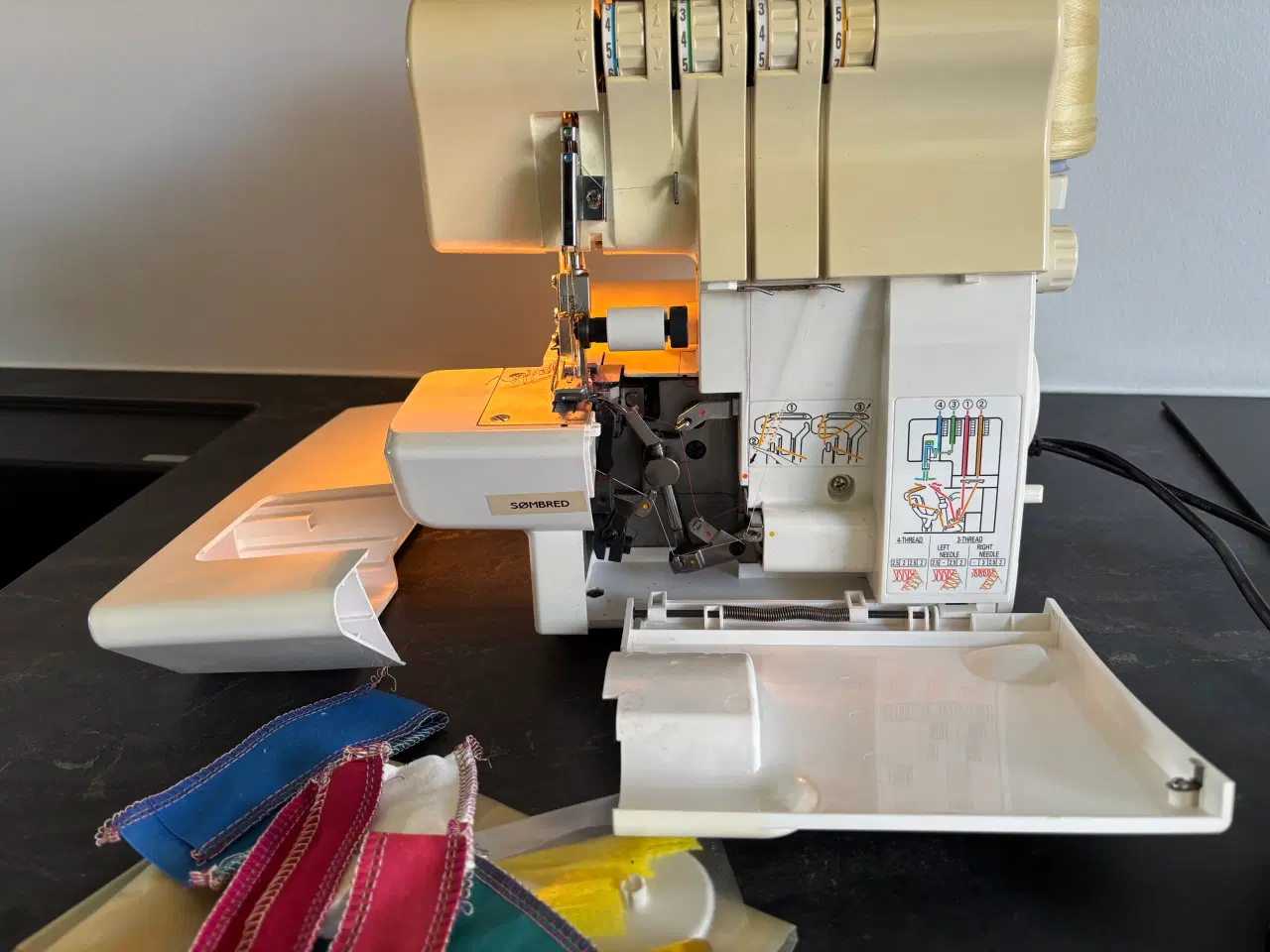 Billede 2 -  Singer. ultralock  overlocker 