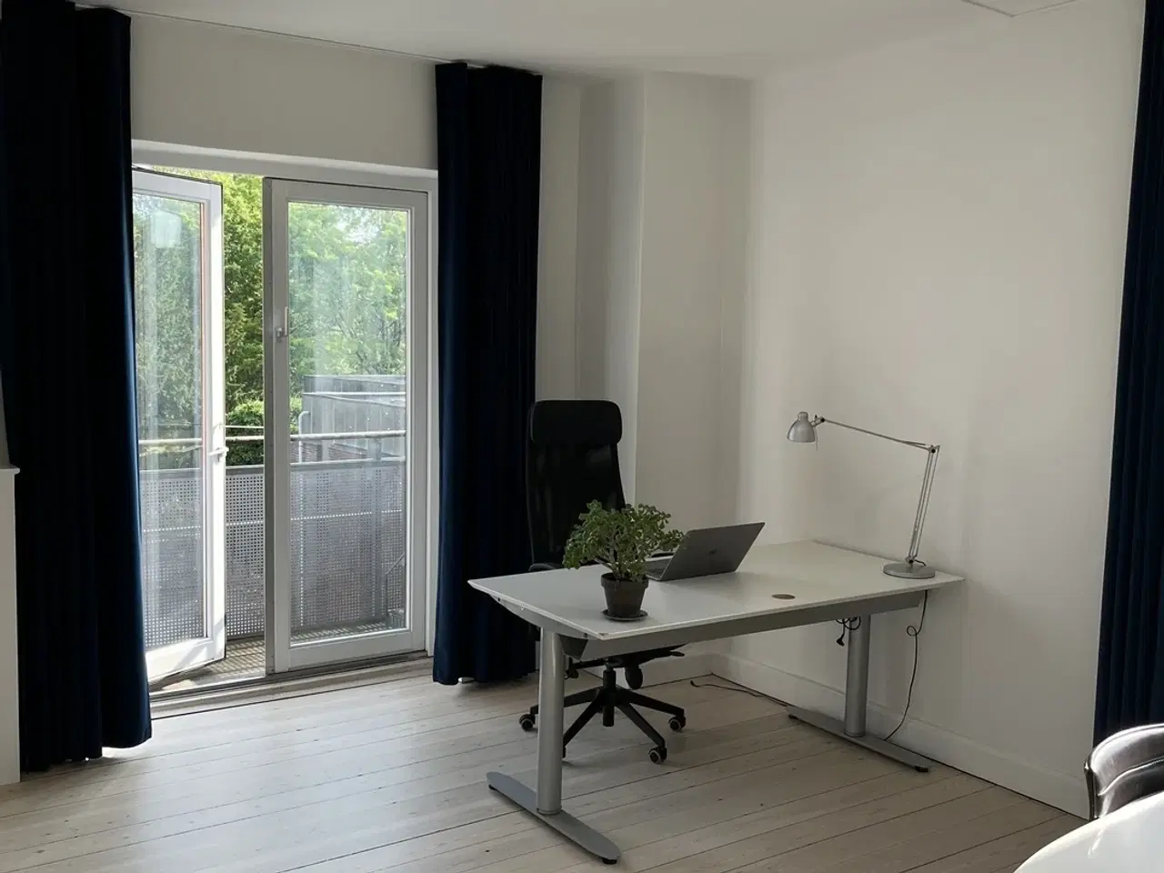 Billede 4 - Nyistandsatte kontorlokaler central i Kgs. Lyngby