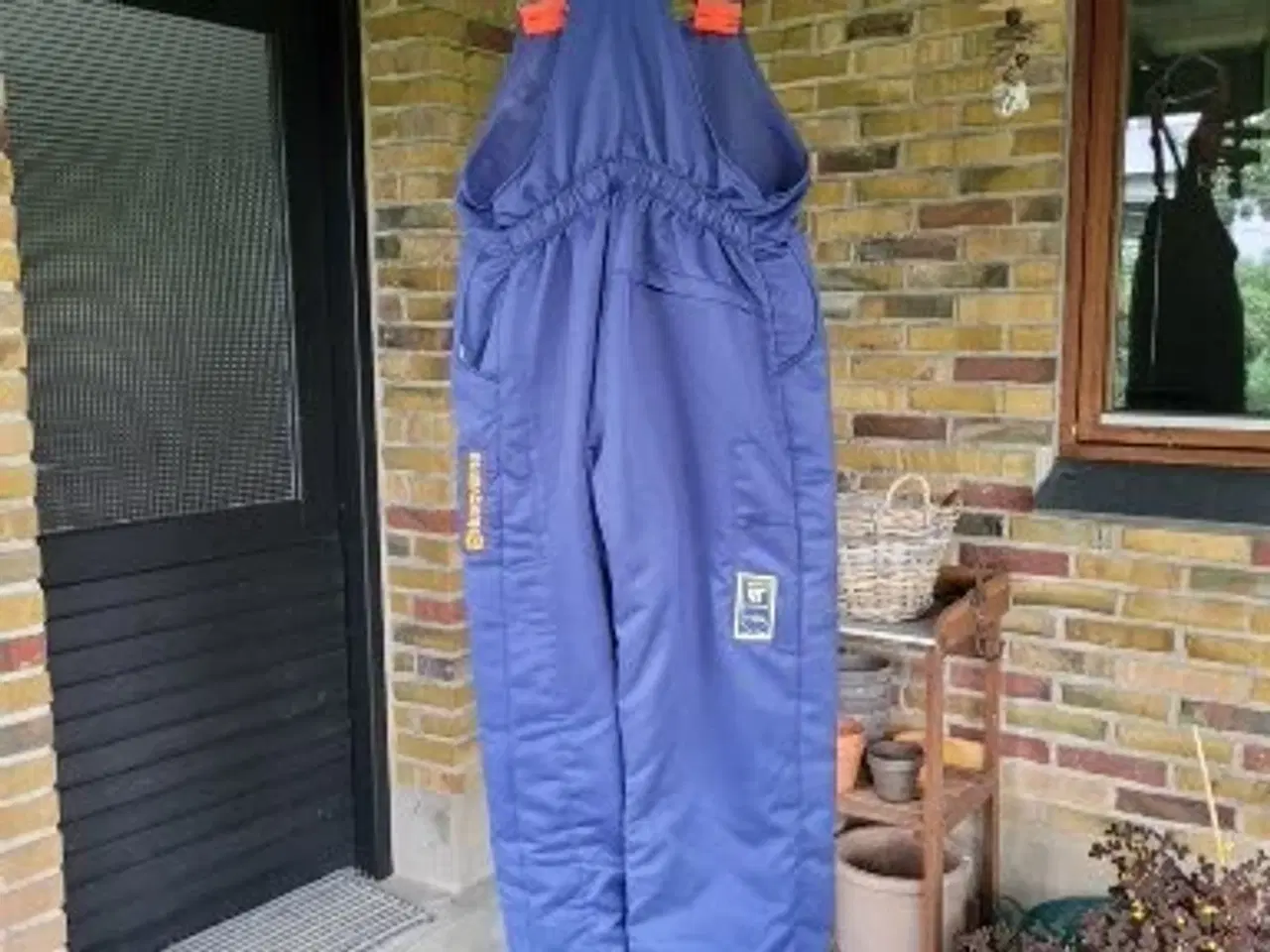 Billede 1 - Husqvarna sikkerhedsbukser, savoveralls str. 54