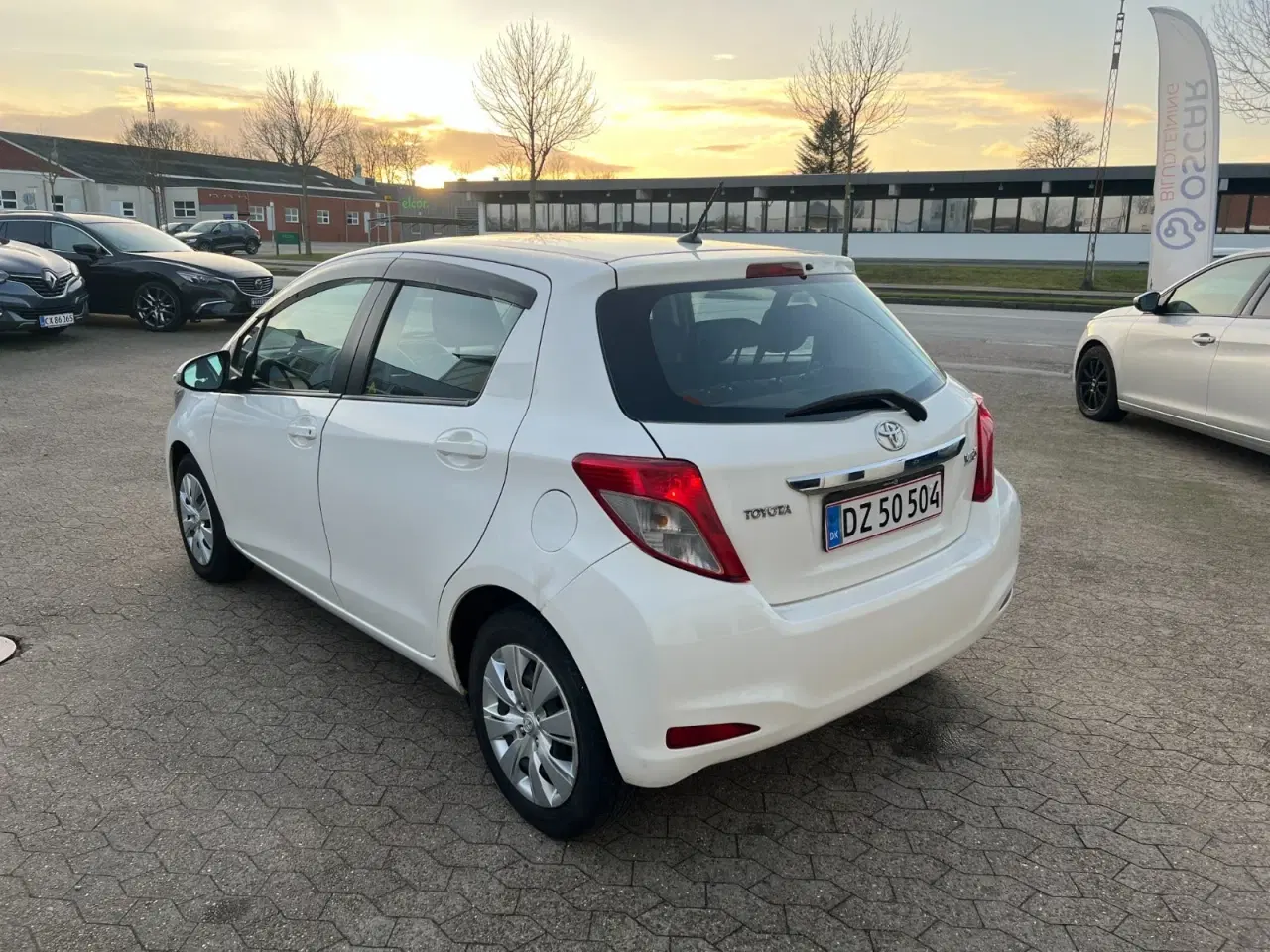 Billede 12 - Toyota Yaris 1,3 VVT-i T1