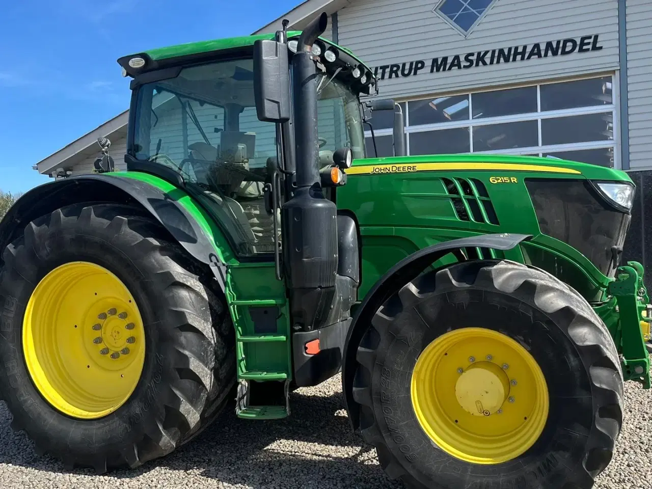 Billede 15 - John Deere 6215R Med frontlift og front PTO på