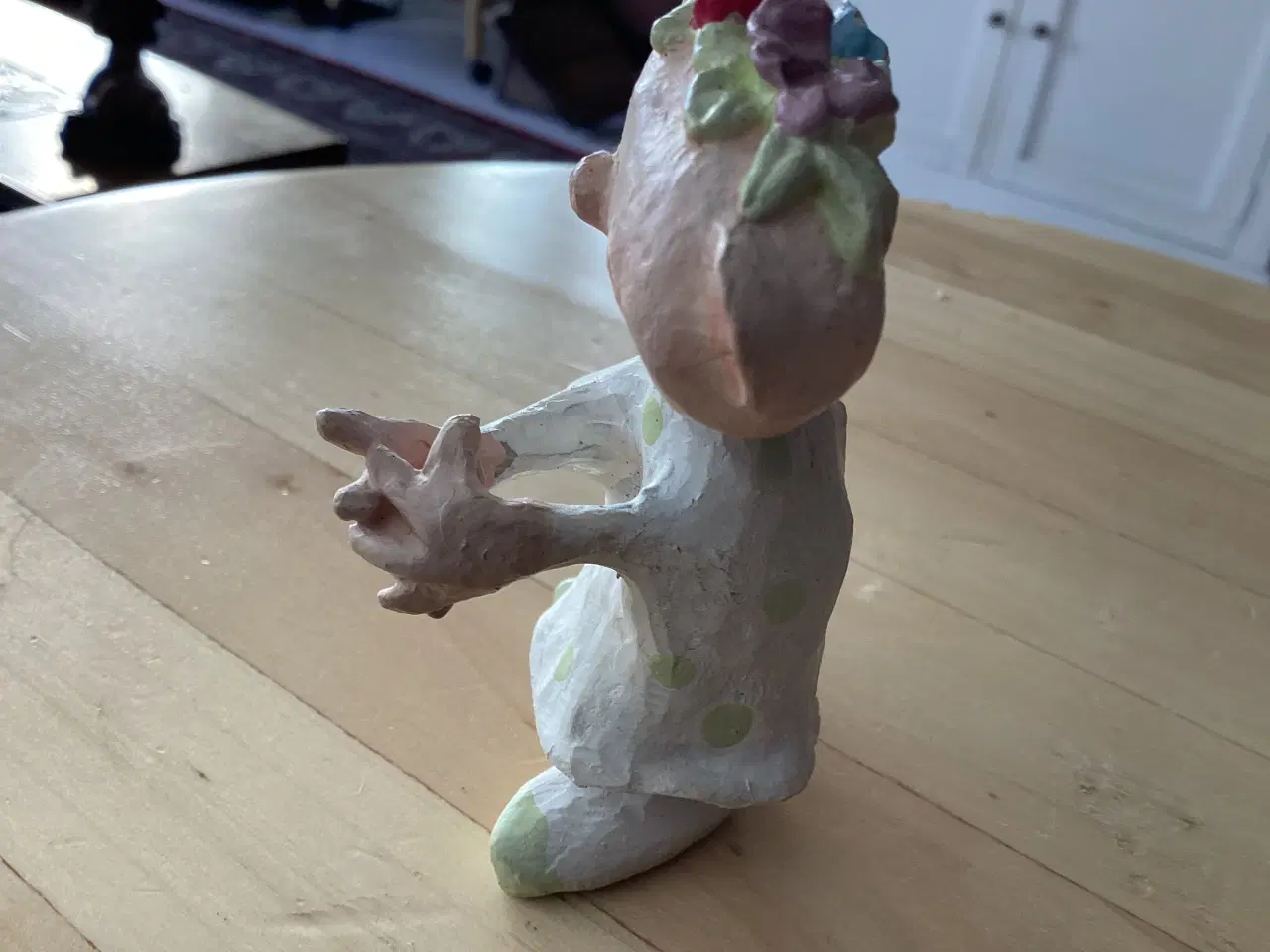 Billede 5 - Lille Medusa figur- pige med blomster i håret