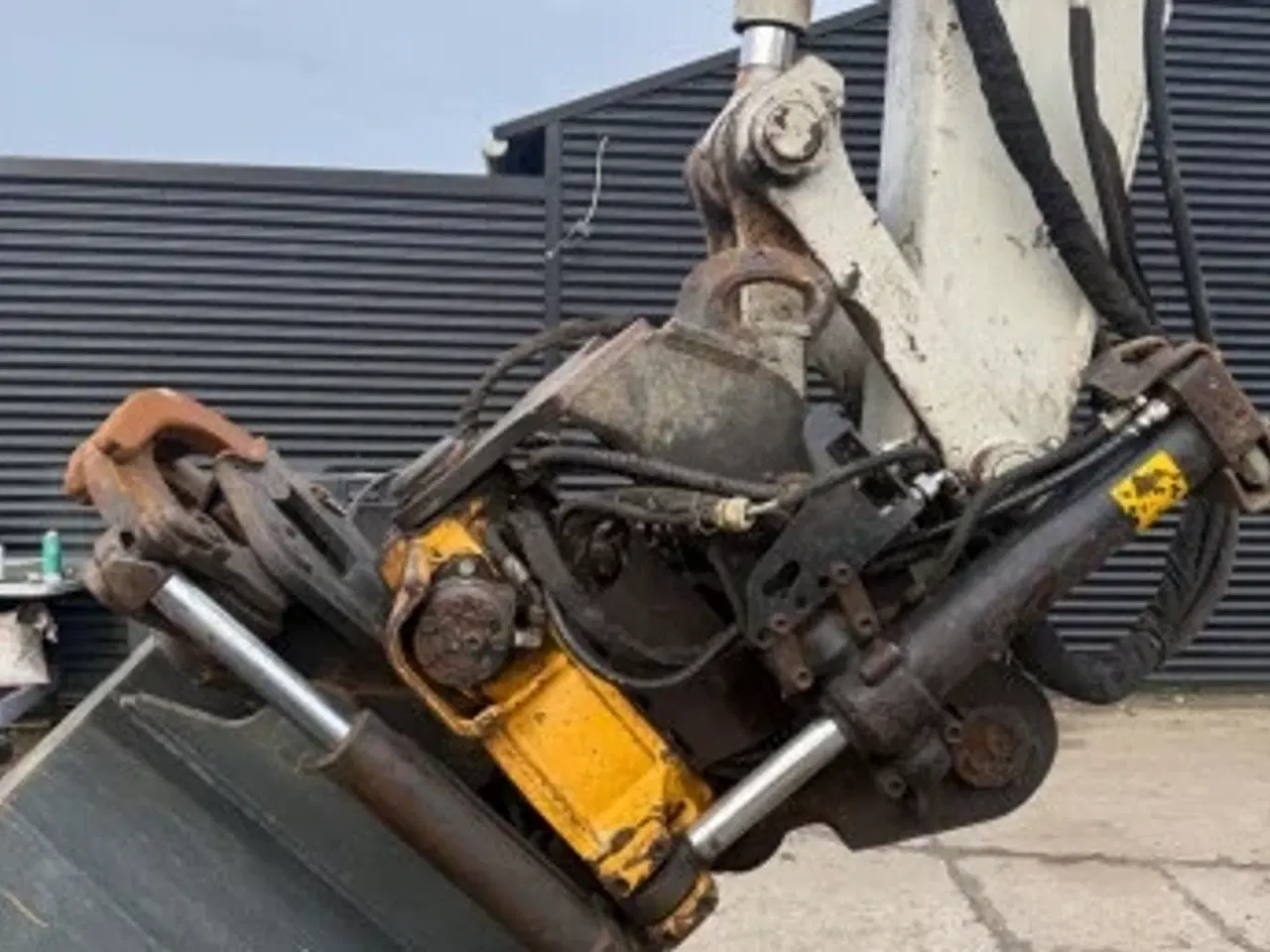 Billede 8 - Gravemaskine med rotortilt