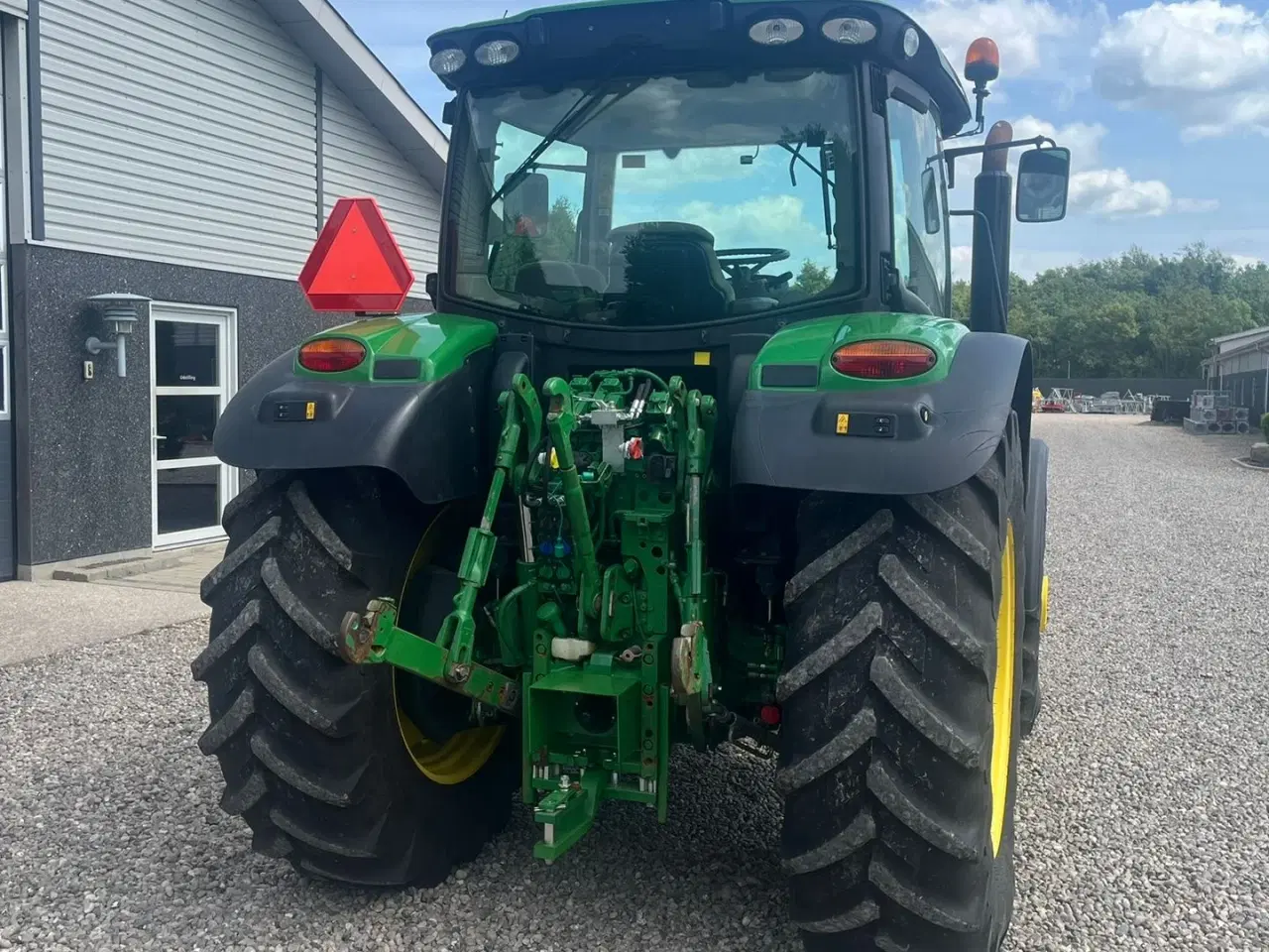 Billede 15 - John Deere 6135R Krybegear, frontlift, TLS Affjedret foraksel og affjedret kabine
