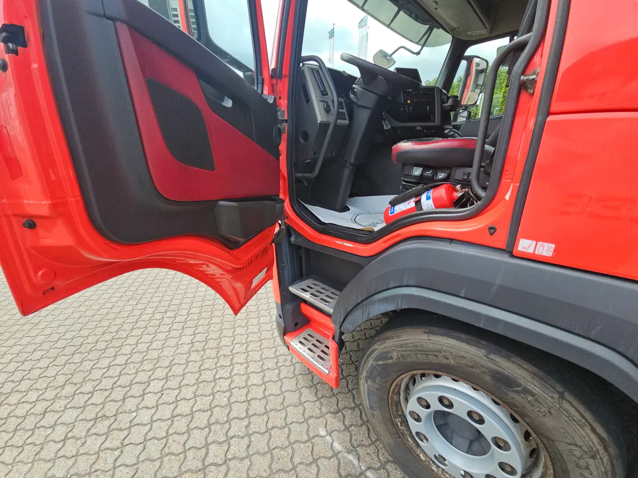 Billede 7 - Volvo FM340, Lukket kasse