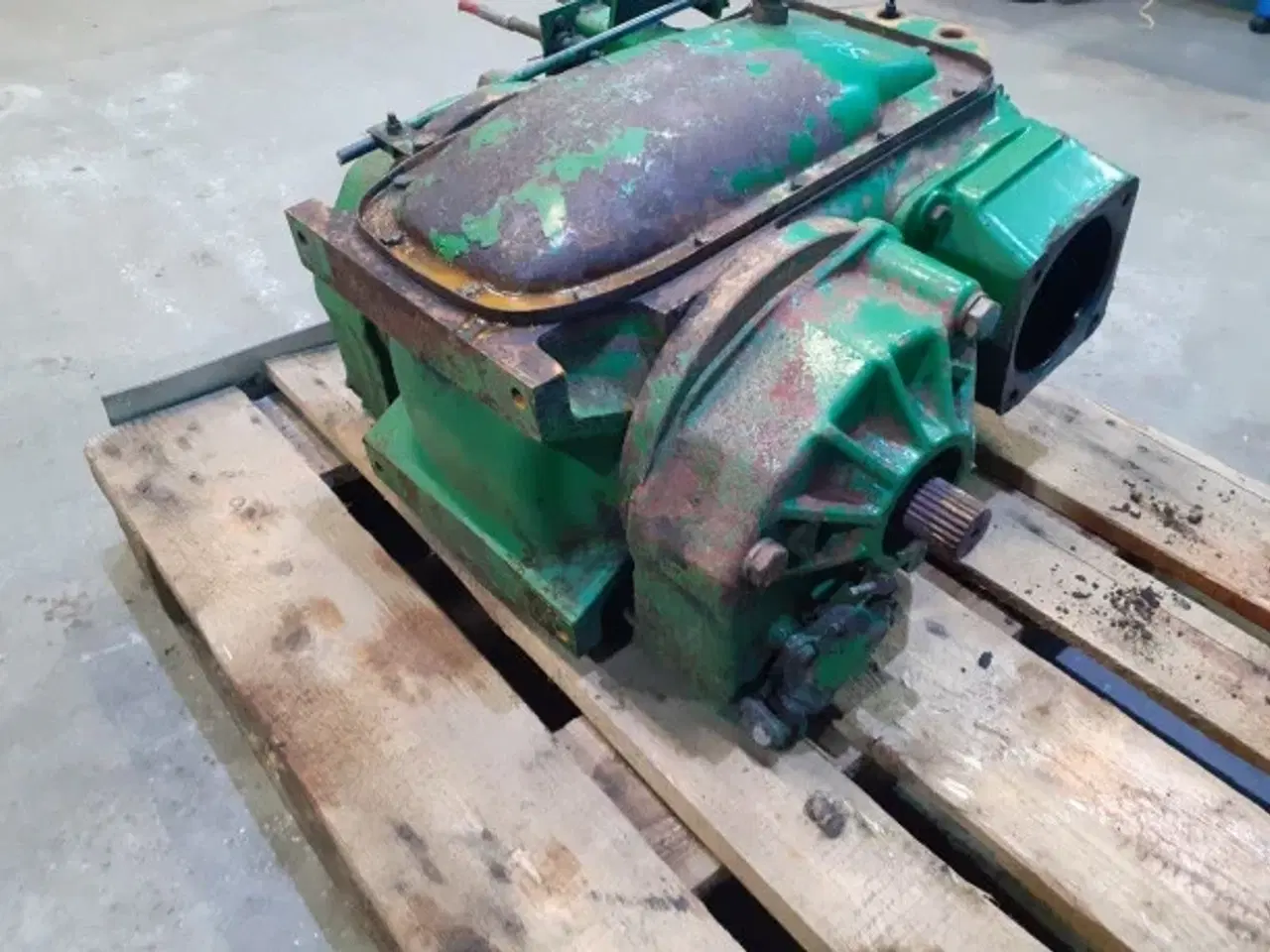 Billede 7 - John Deere 1075 Gearkasse