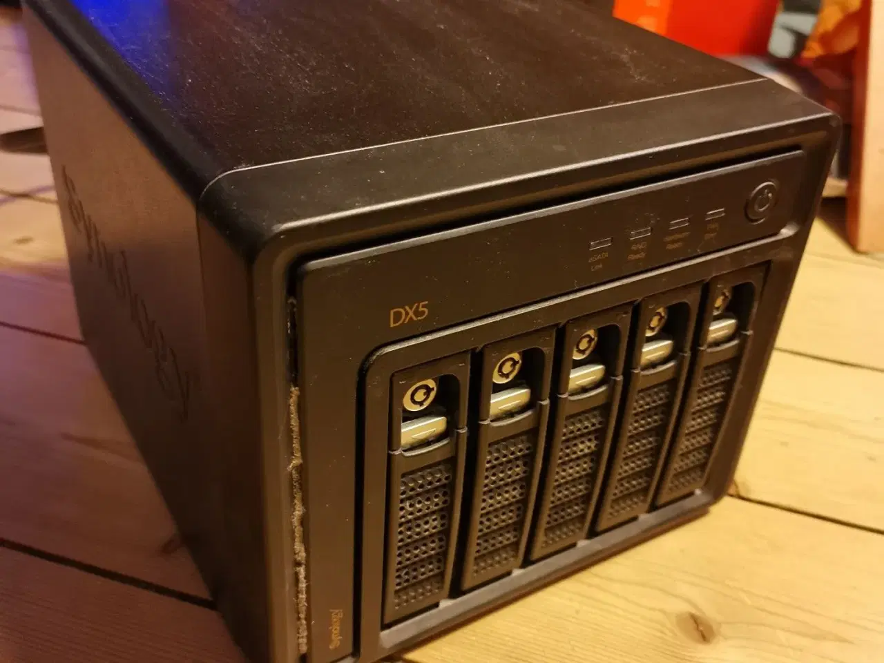 Billede 1 - Synology DX5 Extern Harddisk Extension boks