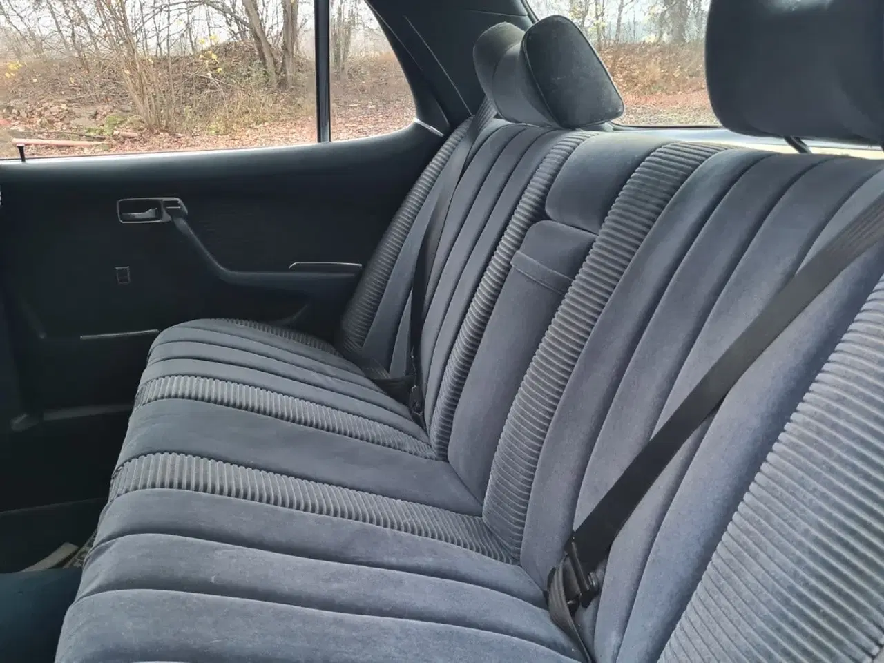 Billede 11 - Mercedes 450 SEL 6,9 aut.