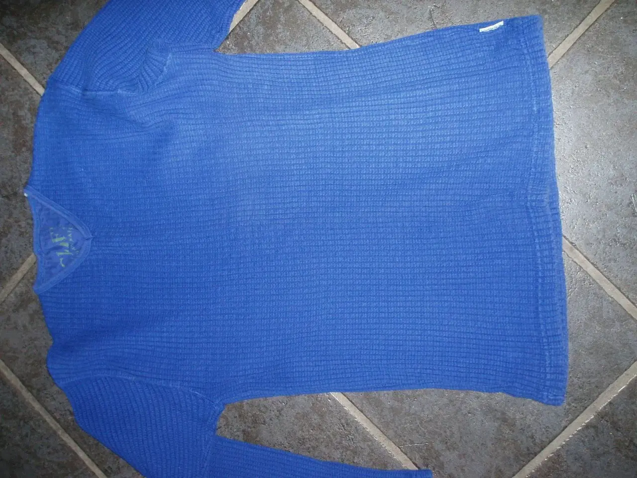 Billede 1 - Smart langærmet koboltblå bluse