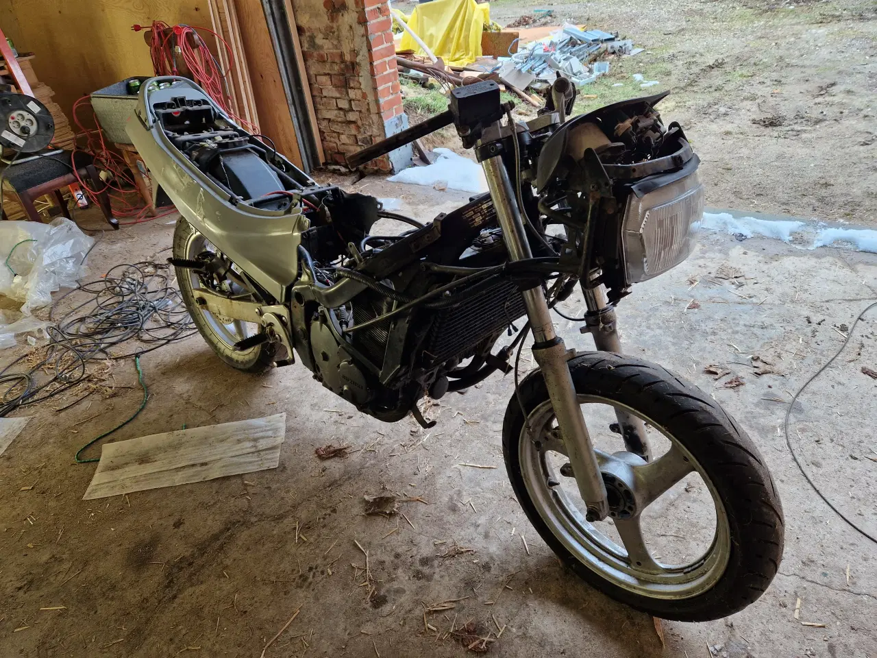 Billede 3 - Suzuki GSX 750F årgang 1990