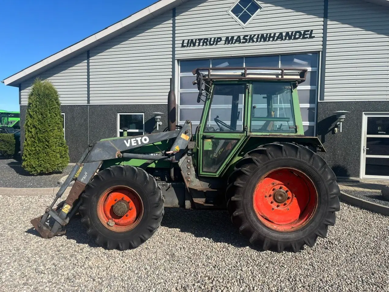 Billede 10 - Fendt 308 LS Farmer Turbomatik med frontlæsser og skovinddækning