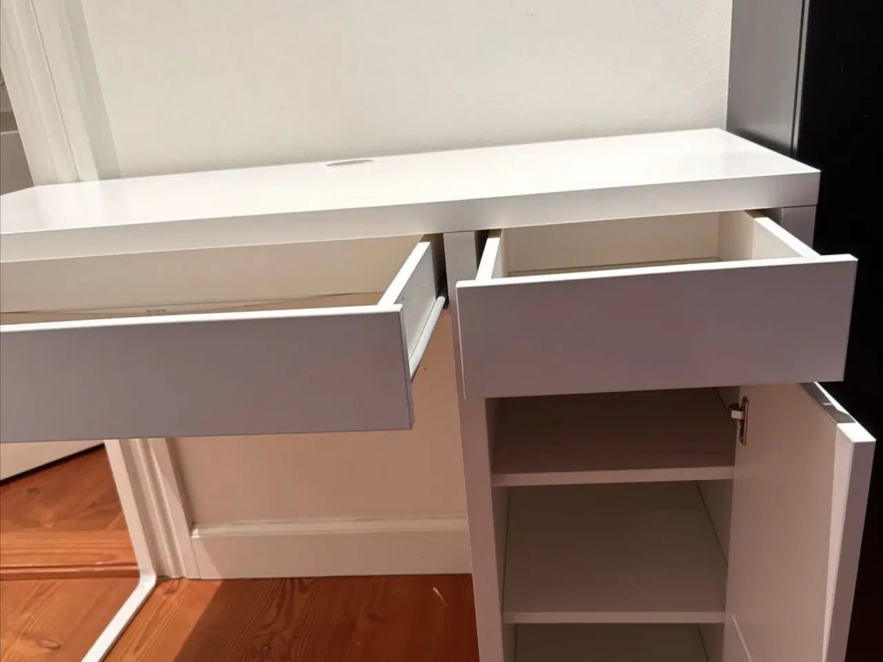 Billede 1 - Skrivebord Micke fra Ikea