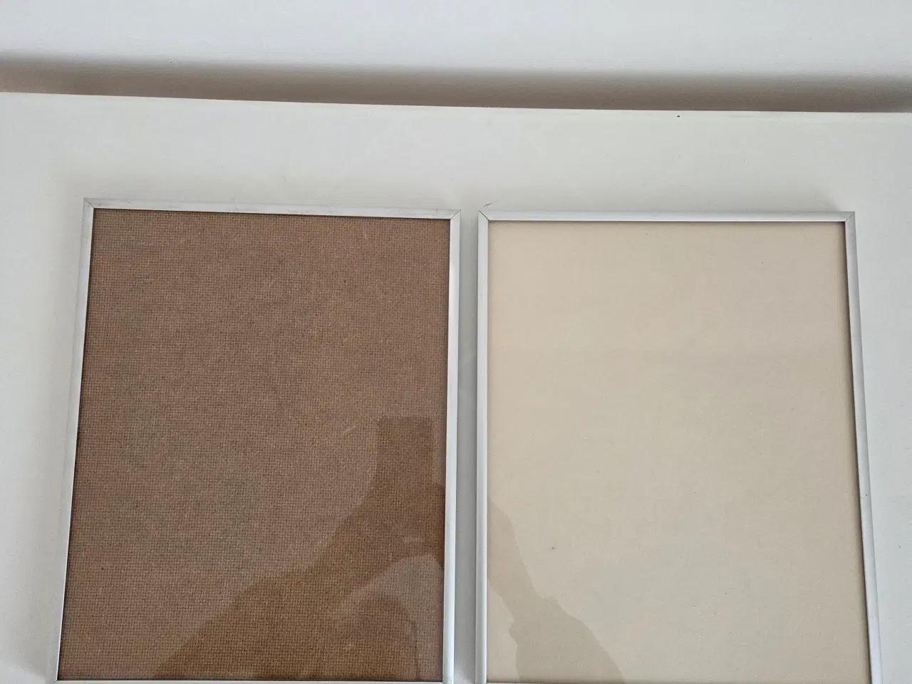 Billede 1 - Billedrammer 2 stk, 24x30 cm sølvfarvet metal