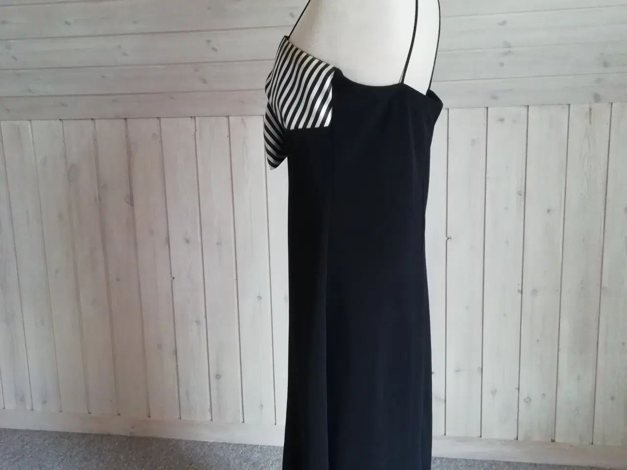 Billede 4 - Flot elegant Gallakjole