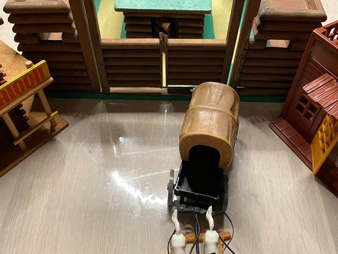 Billede 9 - Cowboy huse og soldater