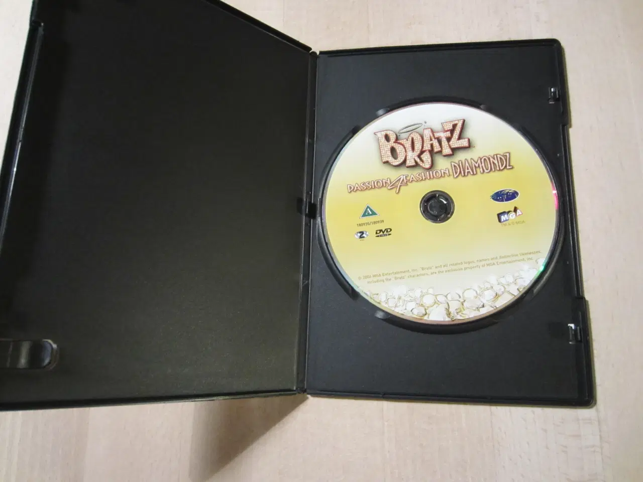 Billede 3 - DVD film - Bratz - Passion & Fasion
