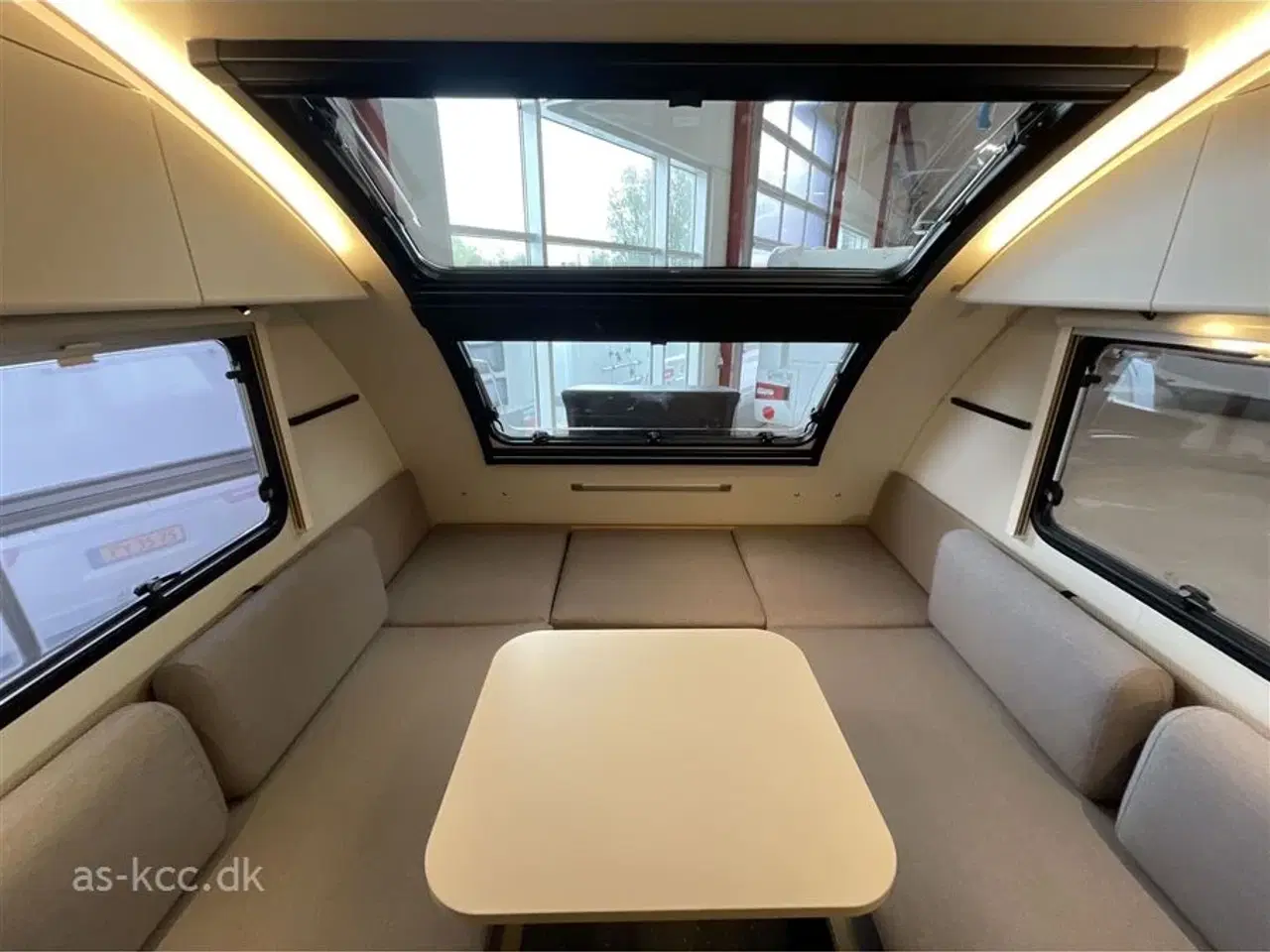 Billede 15 - 2026 - Adria Action 391 LH   Adria Action 391 LH Classic årg. 2026  Generation 2 ny ude og inde. Denne vogn er med soundbar.