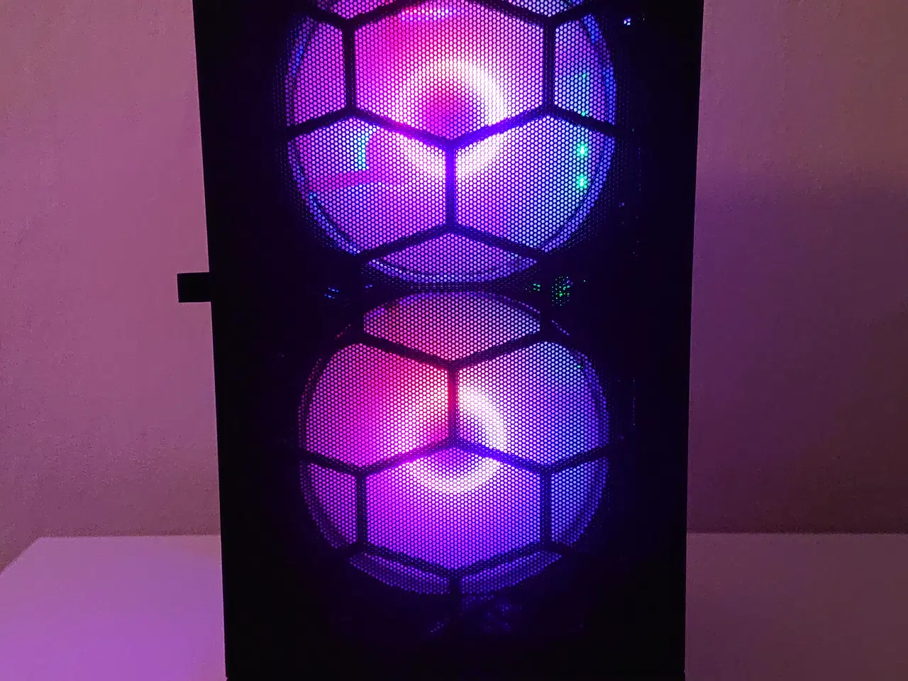 Billede 2 - Gamer-minded PC sælges