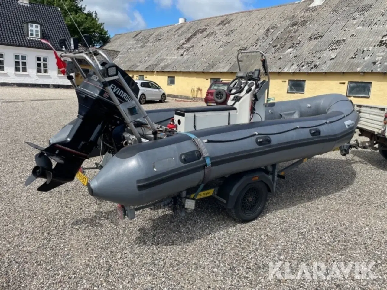 Billede 3 - Rip båd med styrepult og trailer Avon W530