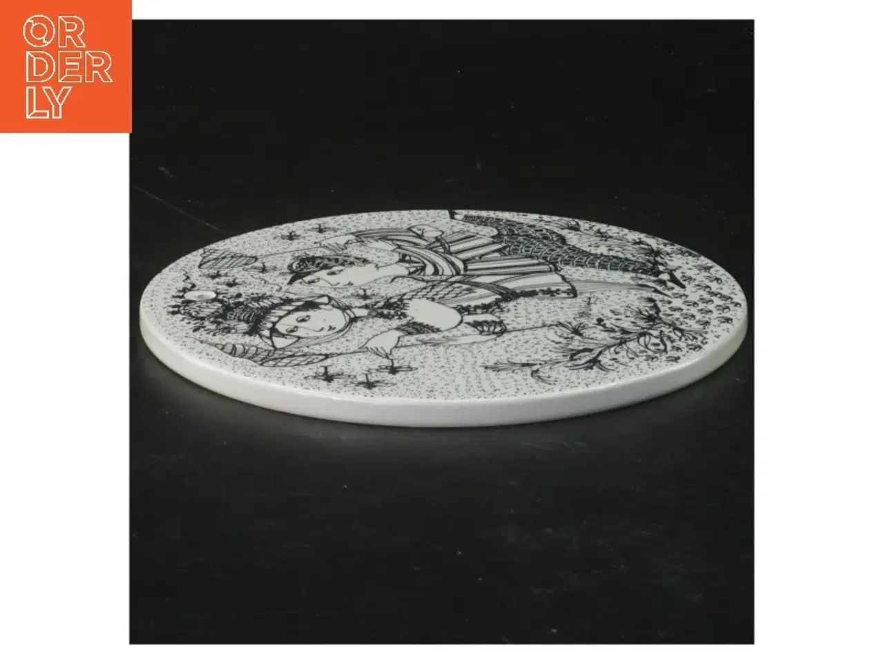 Billede 2 - Dekorativ porcelænsvægplade fra Bjørn Wiinblad (str. Ø 15 cm)