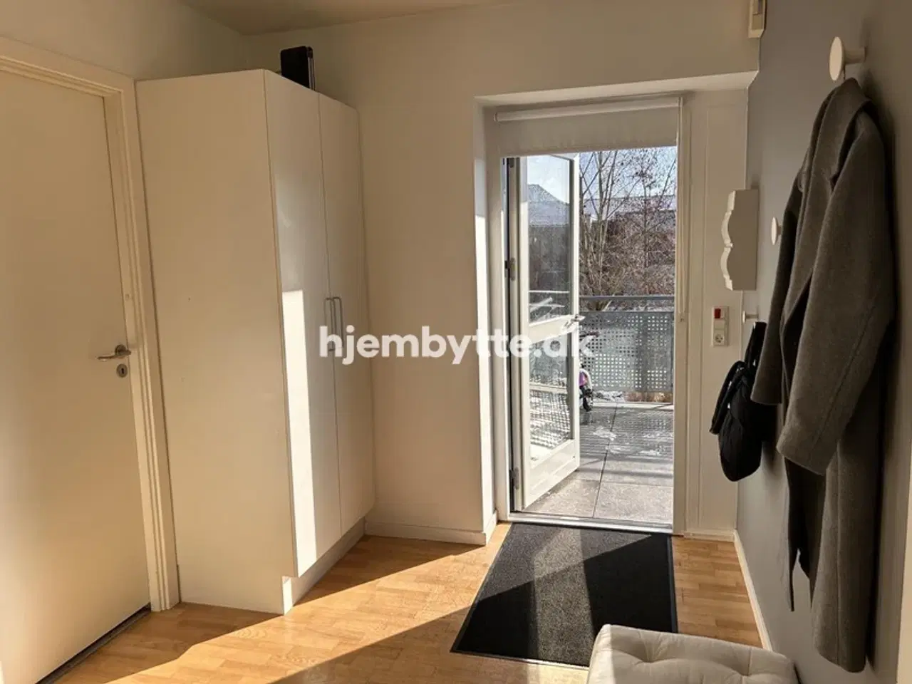 Billede 10 - Hjembytte - Falhøj