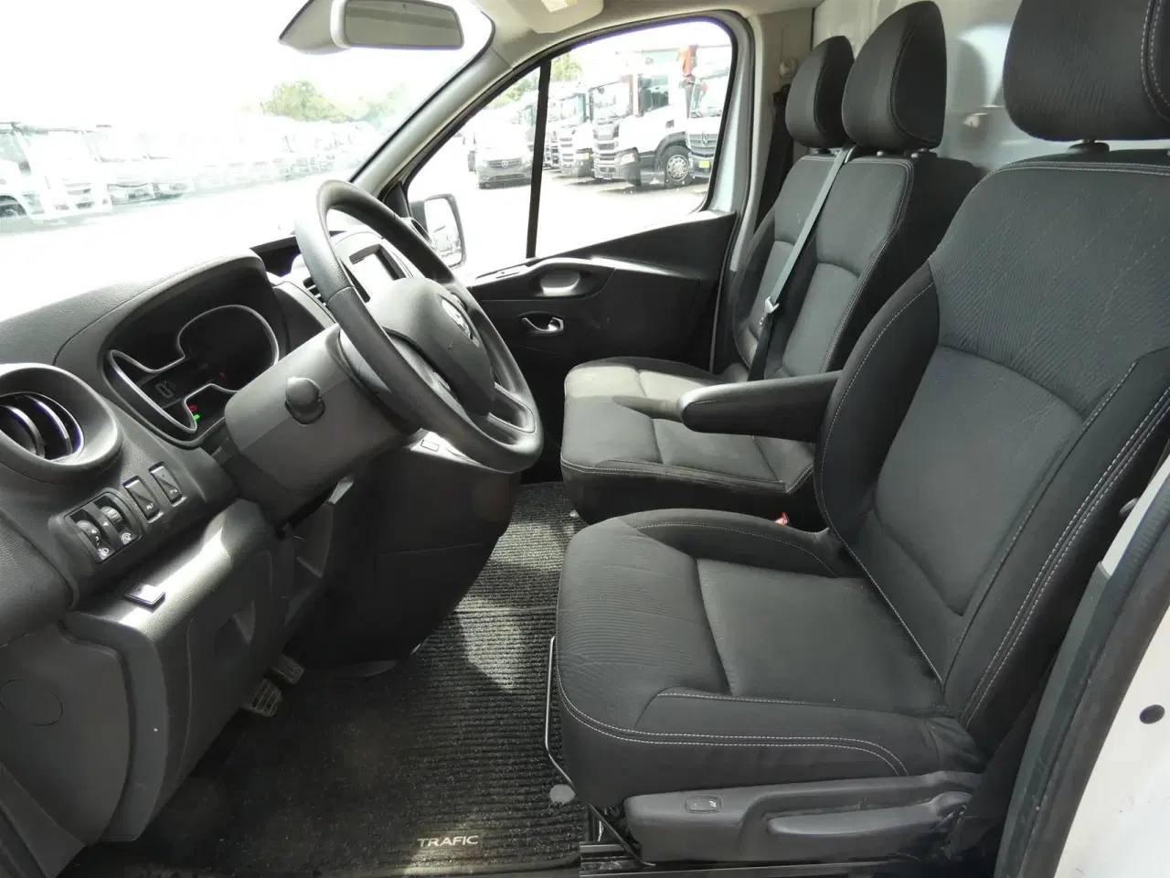 Billede 11 - Renault Trafic T29 L2H1 2,0 DCI 145HK Van 6g Aut.