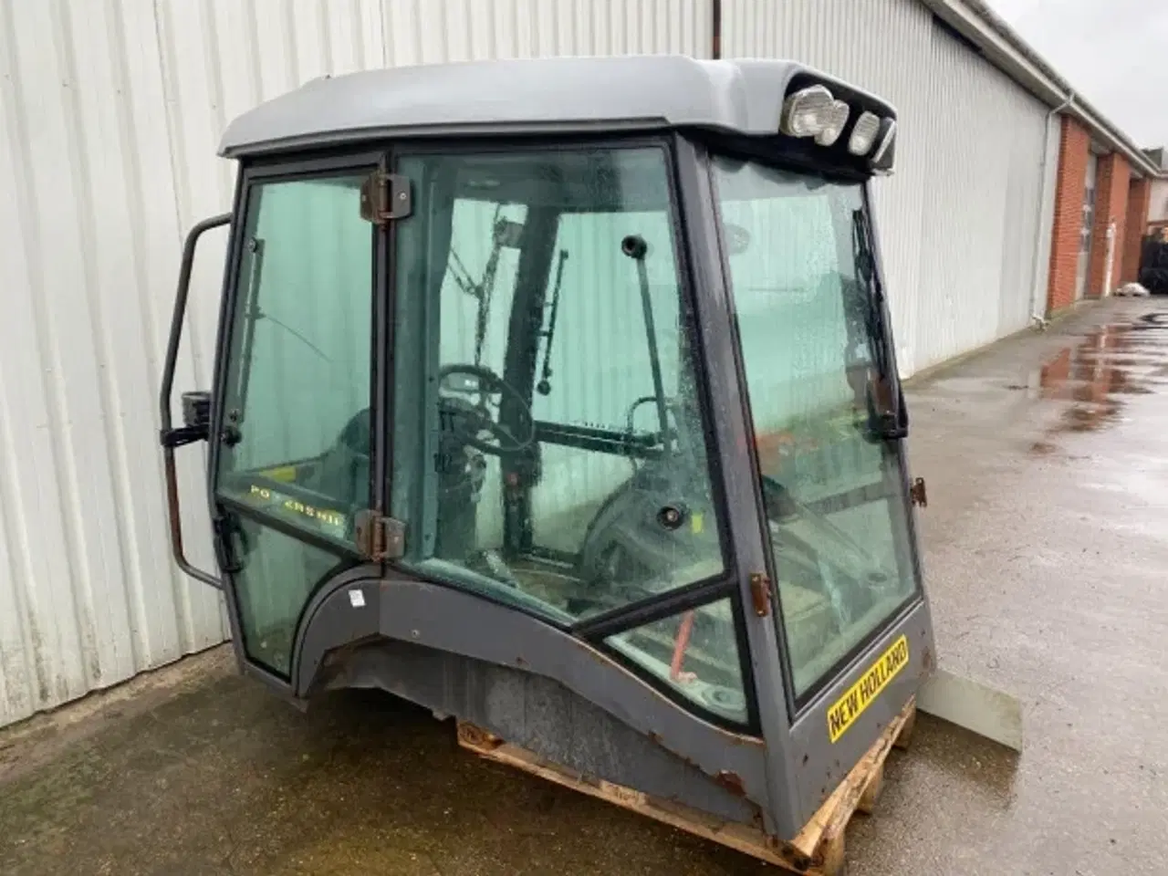 Billede 12 - New Holland LB115B Kabine