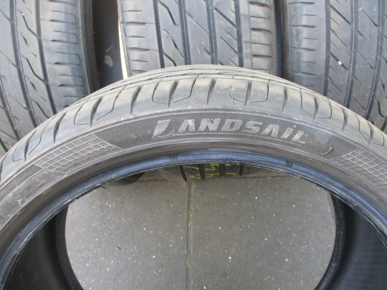 Billede 3 - 4 stk sommerdæk Landsail fra 2021-- 255/35R20 97W