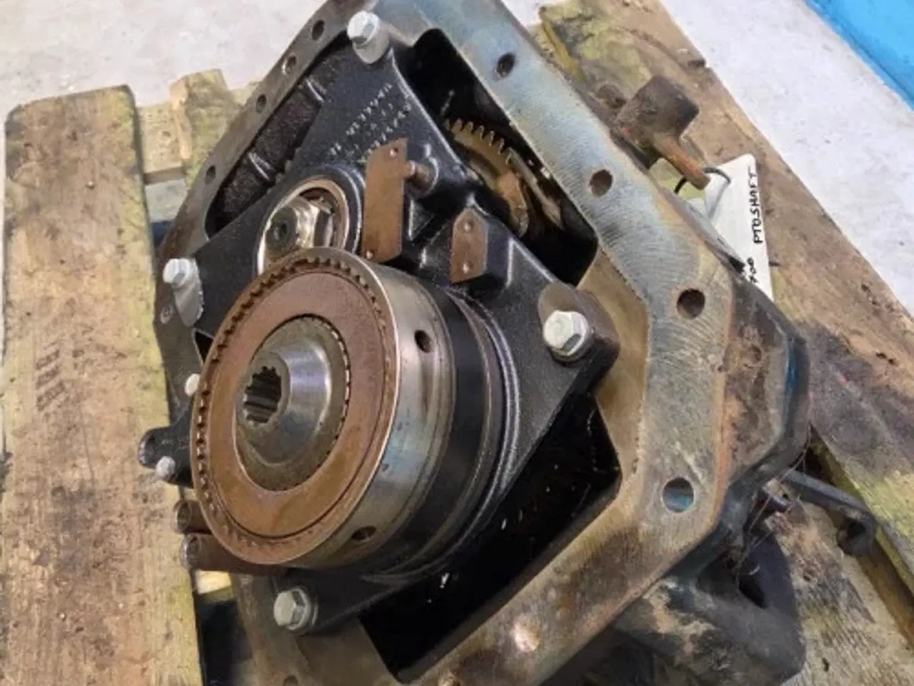 Billede 3 - Case 185  PTO Transmission  47130743