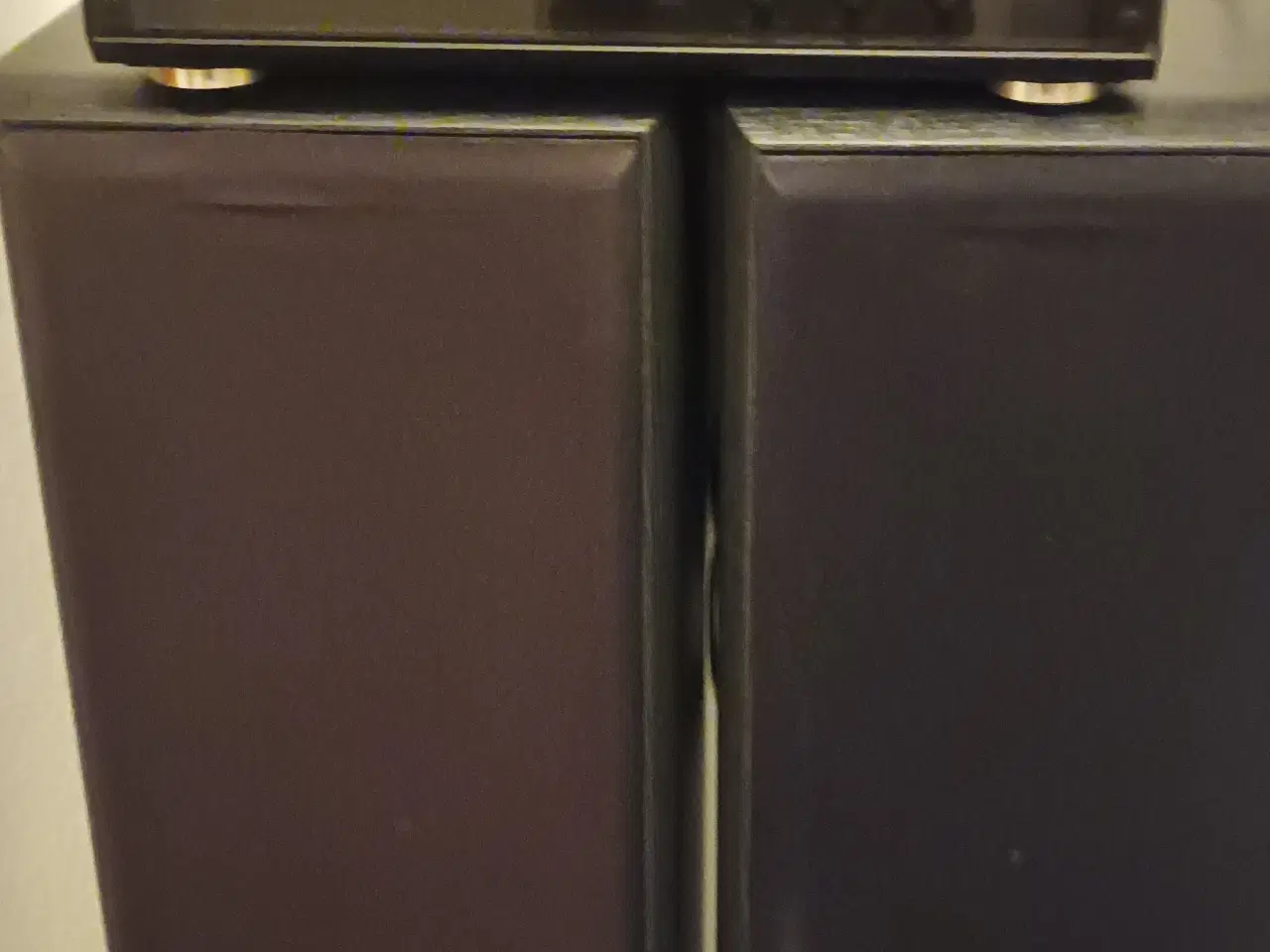 Billede 1 - Gulvhøjtalere og forstærker/fm radio