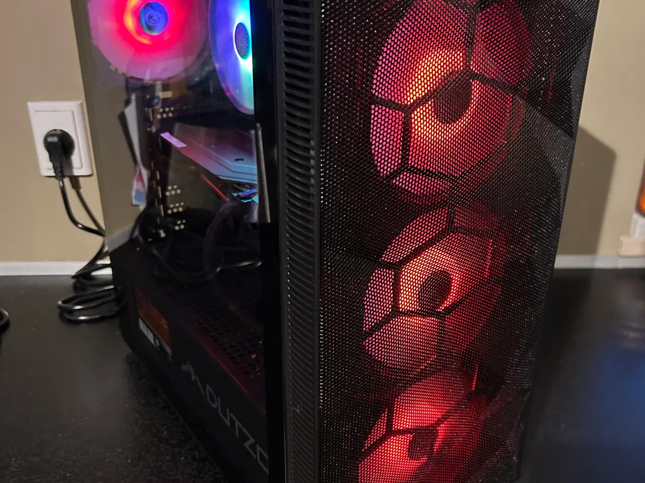 Billede 2 - ⚡ Gaming-PC med RTX 2060 & i5-9600 – Klar til eSpo
