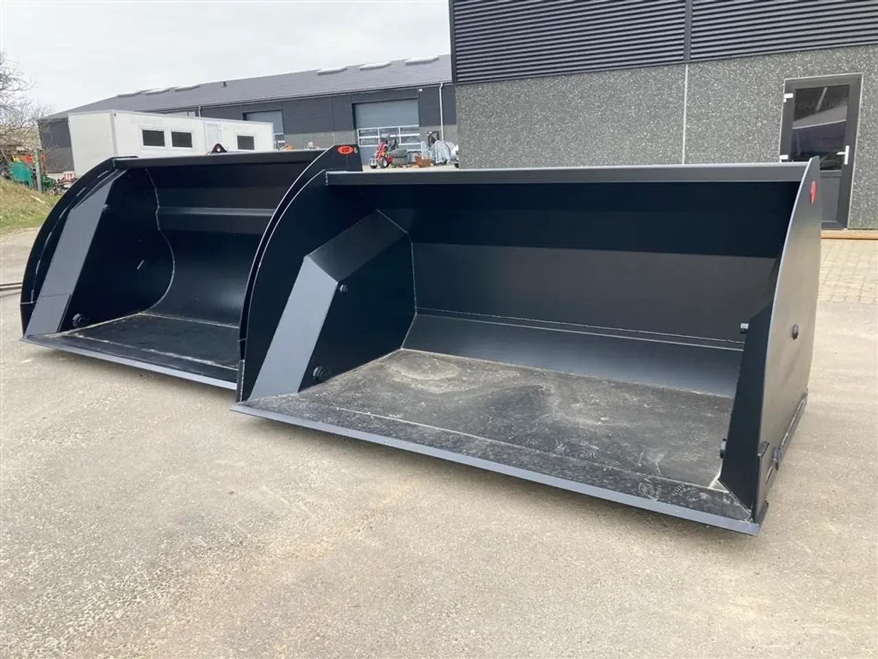 Billede 10 - Kirk Højtipskovl Kirk højtipskovl Volvo ophæng bredde 2800
