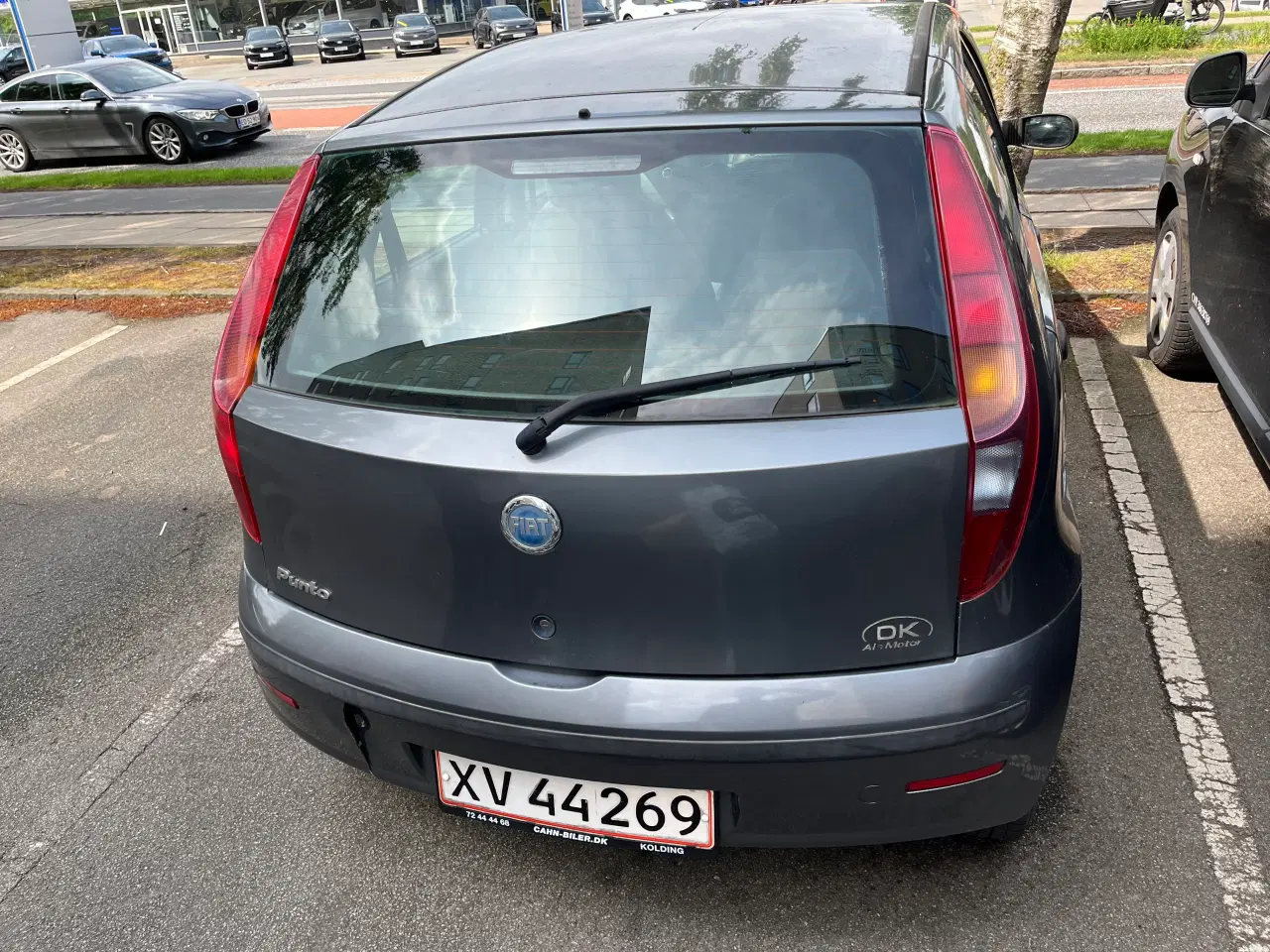Billede 10 - Grå Fiat Punto 