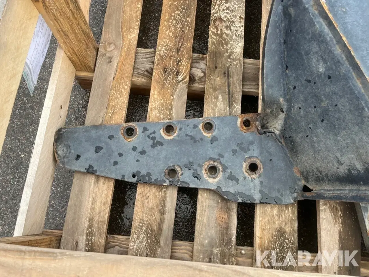 Billede 3 - Beslag til frontlæsser Ålø passer på John Deere 6250R