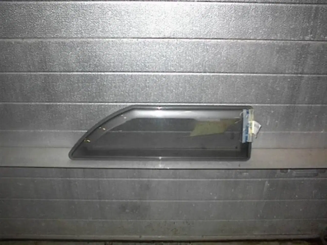 Billede 1 -   Hymer Living Rude Oplukkelig